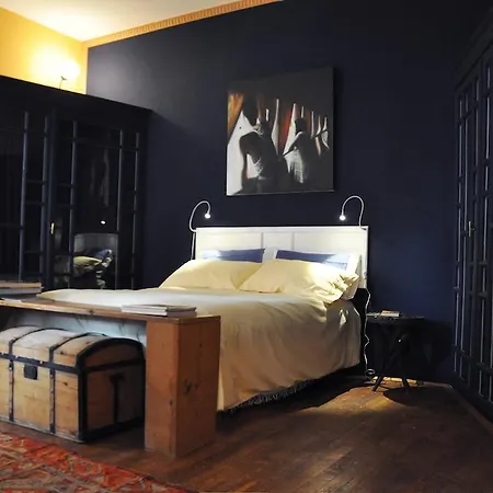 לינה וארוחת בוקר Suite45 *